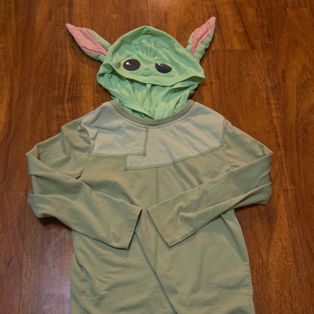 Yoday Sweater